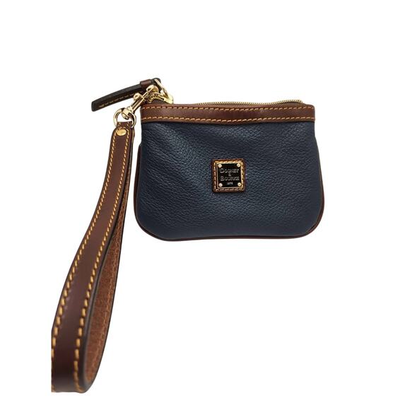 New Dooney and Bourke Navy Wristlet - Picture 8 of 11
